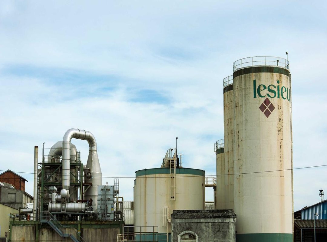 Beyond the Track: Connecting with Fans on Social Media